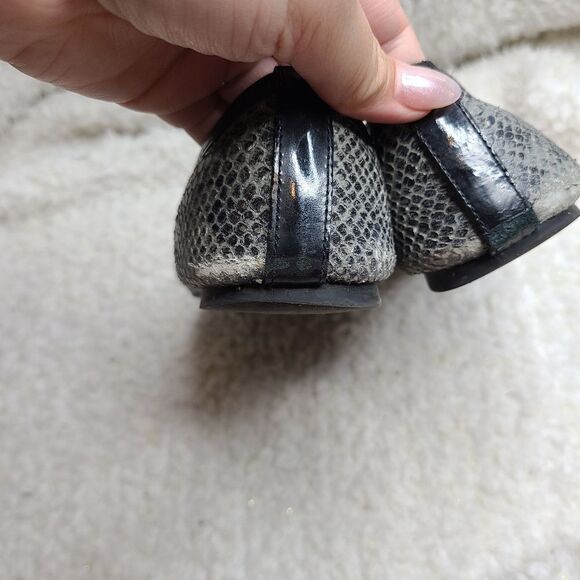 Tory Burch Womens Black Leather Snake Print Verbena Cap Toe Ballet Flat … - Picture 3 of 5